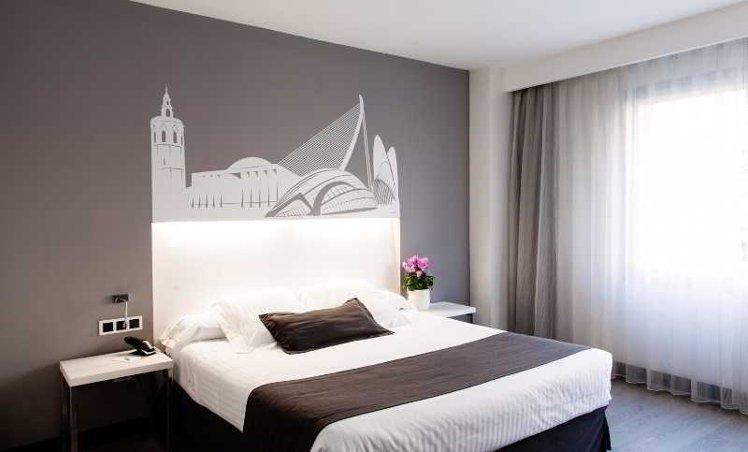 DOUBLE STANDARD Room