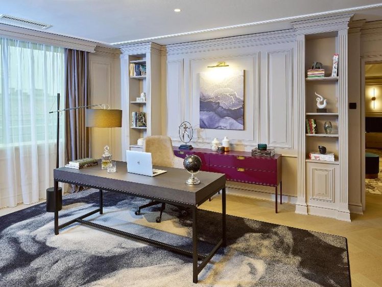 SUITE Presidential Room