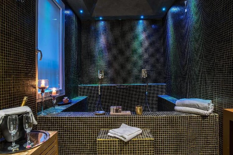 SUITE LUXURY Room