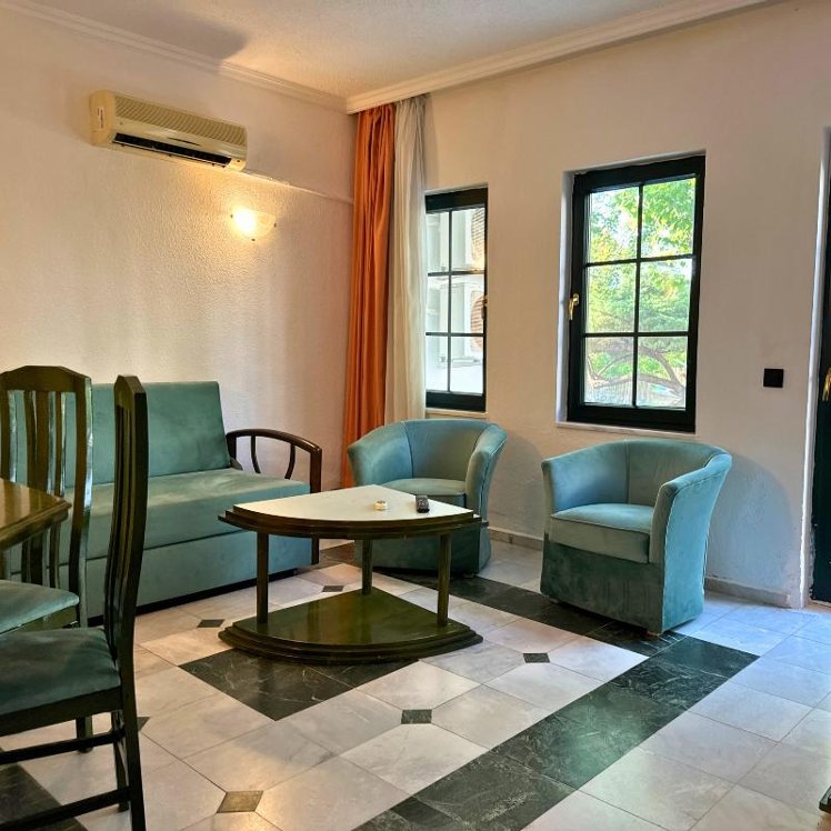 FAMILY ROOM DUPLEX WITH VIEWS Room