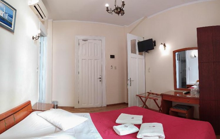 QUADRUPLE STANDARD Room