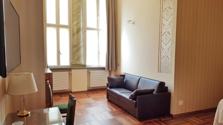 Hotel Roma E Rocca Cavour
