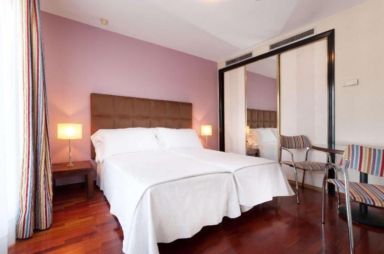 JUNIOR SUITE STANDARD Room
