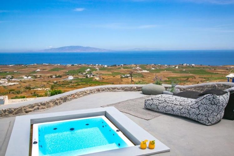 VILLA LUXURY Room