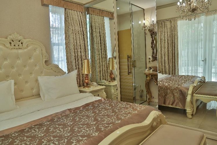 DOUBLE STANDARD Room