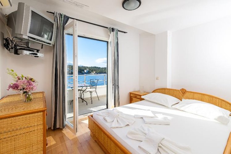DOUBLE SEA VIEW Room