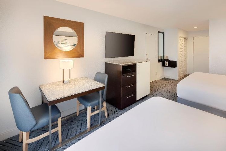 DOUBLE TWO QUEEN BEDS Room