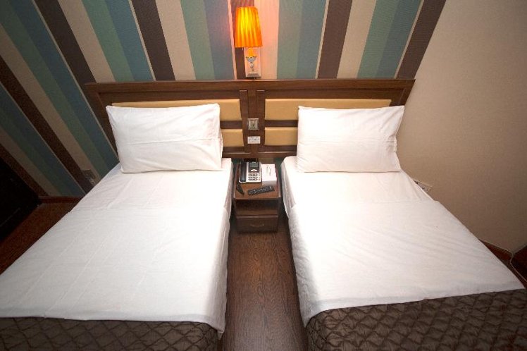 Double or Twin DELUXE Room