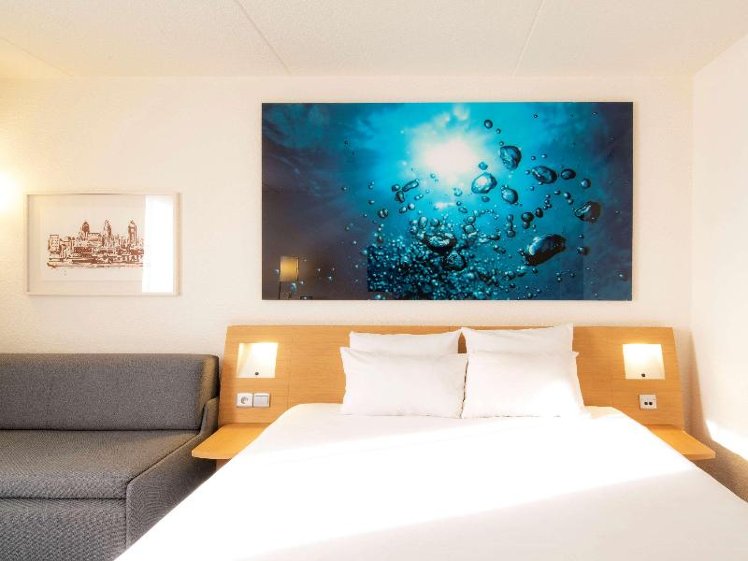 DOUBLE CLASSIC DOUBLE BED Room