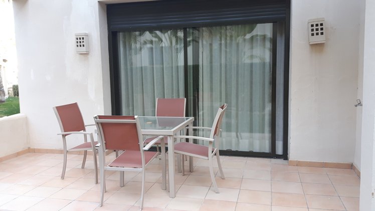 TOWNHOME THREE BEDROOMS TWO BATHROOMS Room