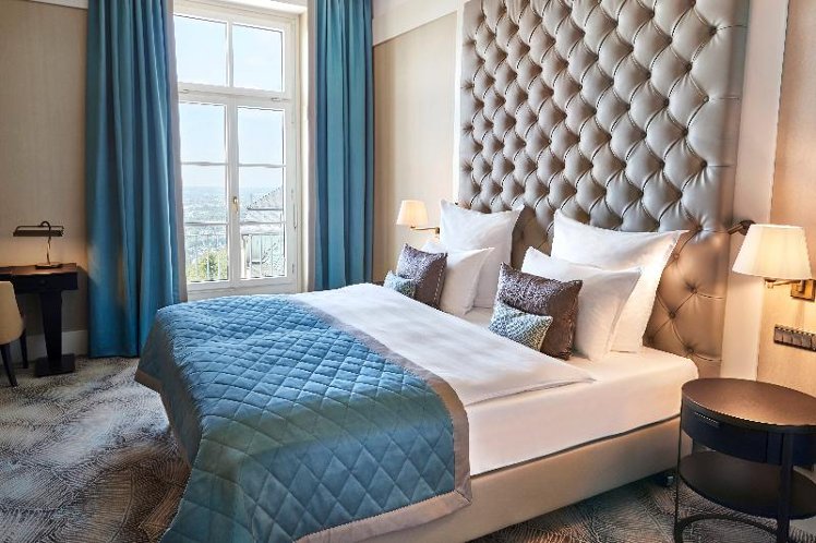 DOUBLE SUPERIOR Room