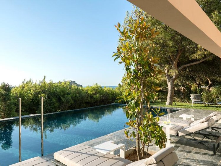 VILLA WITH PRIVATE POOL Room