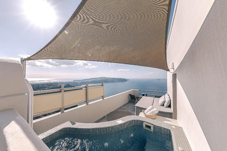 DOUBLE WITH JACUZZI Room