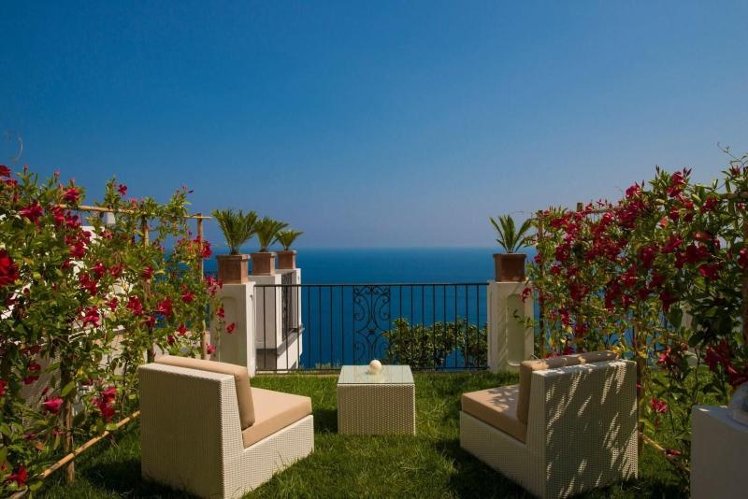 DOUBLE SUPERIOR SEA VIEW Room