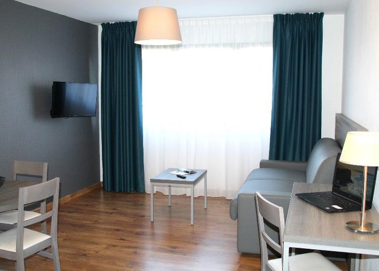 APARTMENT CAPACITY 4 Room