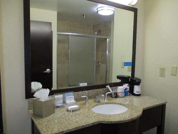 DOUBLE KING SIZE BED Room