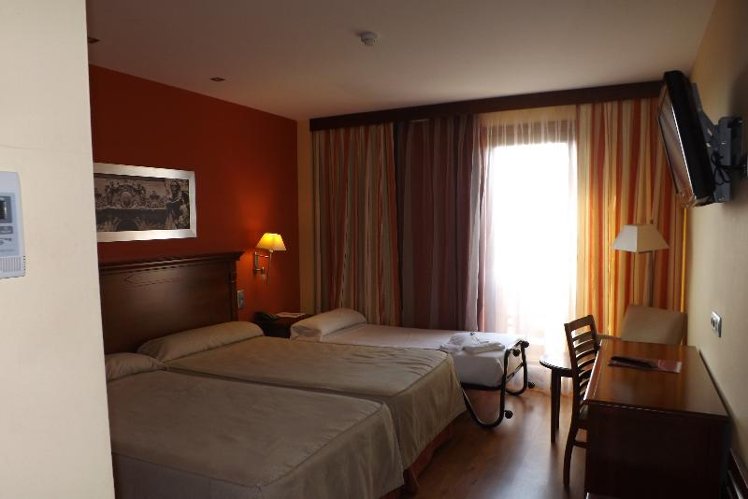 DOUBLE STANDARD Room