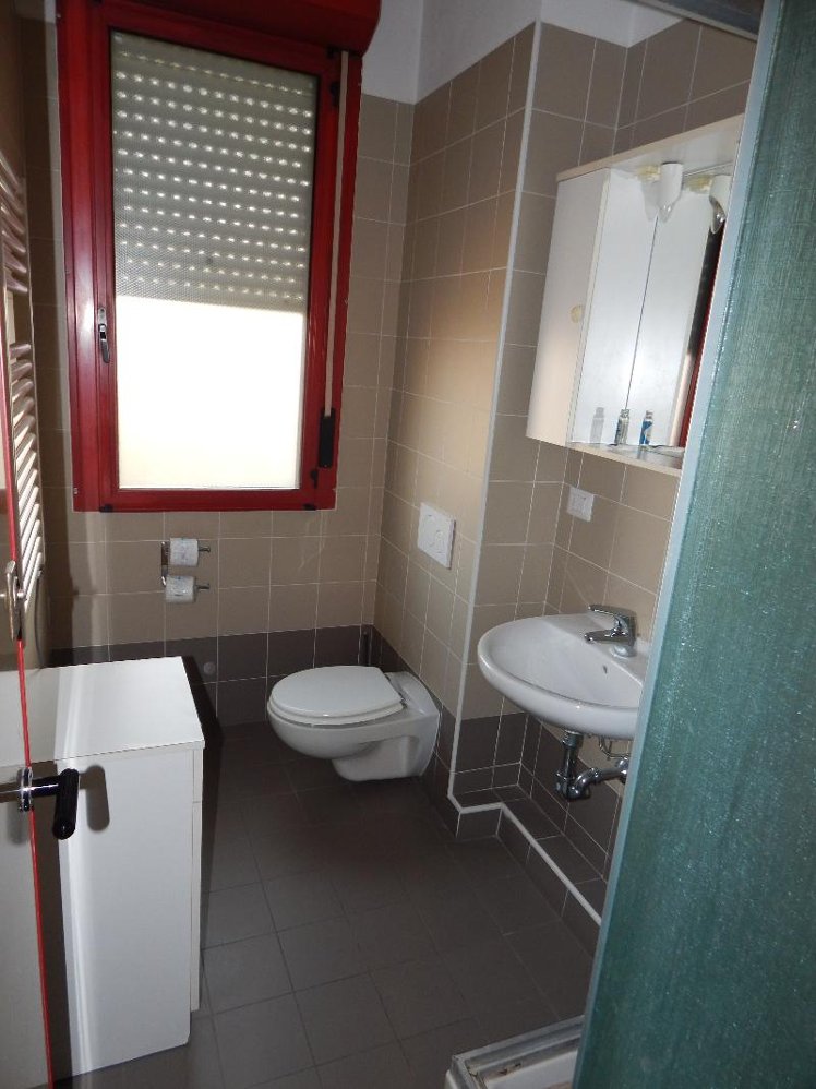 SINGLE STANDARD Room