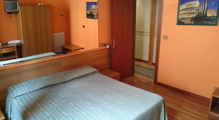 Double or Twin STANDARD Room
