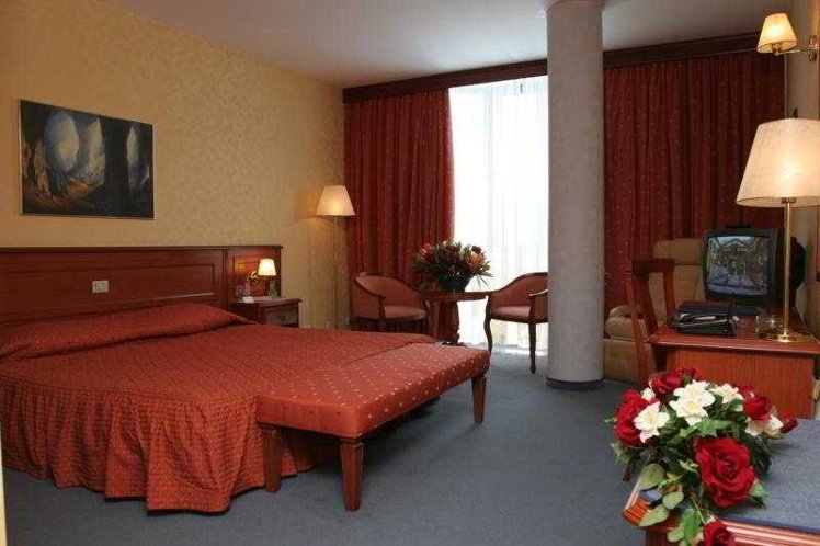 Maxi Park Hotel & Spa