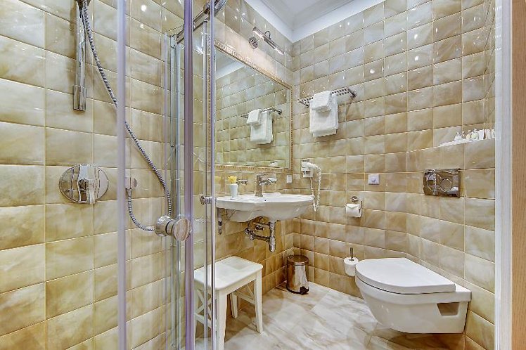 SINGLE STANDARD Room