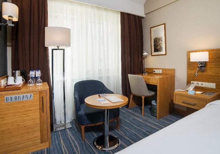 DOUBLE STANDARD Room