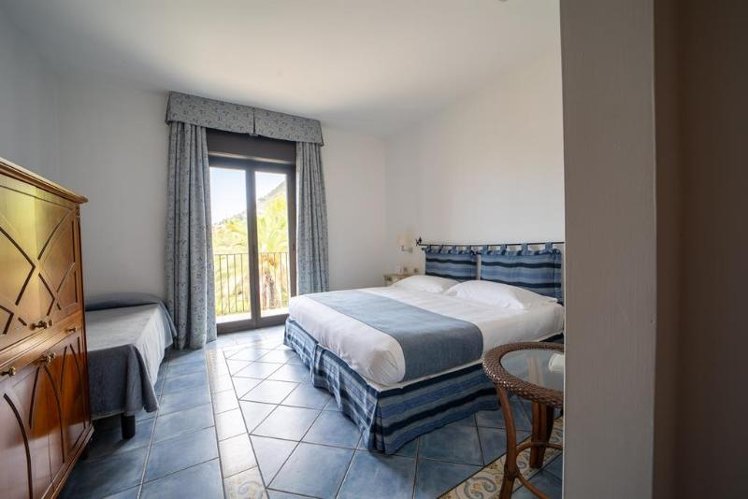DOUBLE DELUXE Room