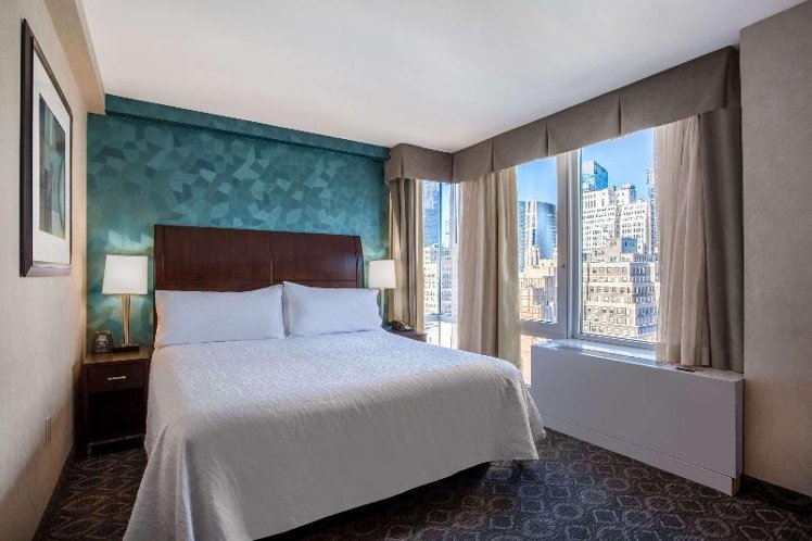 DOUBLE KING SIZE BED Room