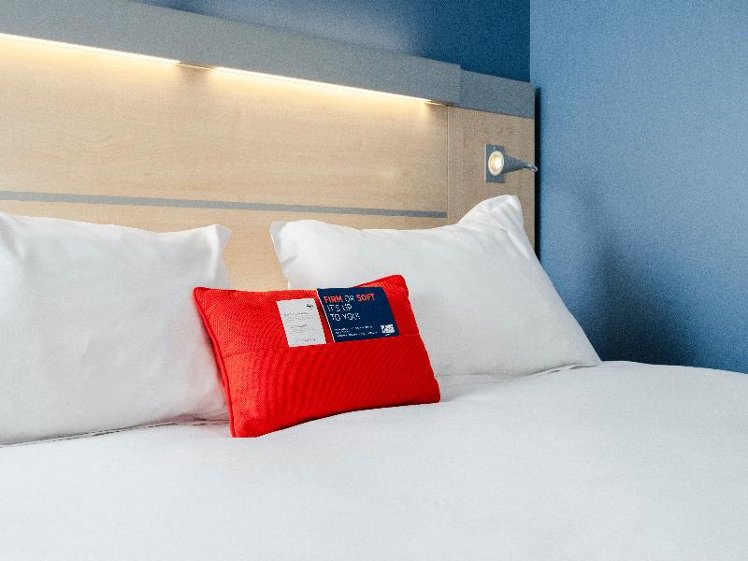 DOUBLE WITH DOUBLE BED Room