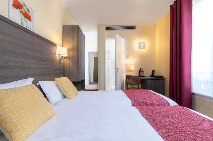 Double or Twin TWO BEDS Room