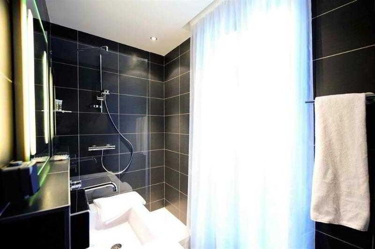DOUBLE SUPERIOR Room