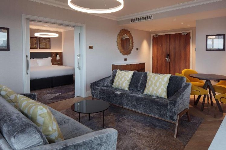SUITE EXECUTIVE KING BED Room