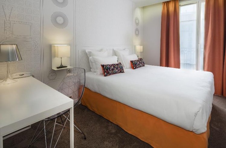 DOUBLE STANDARD Room
