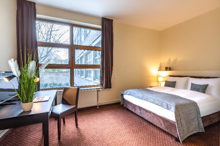 SINGLE STANDARD Room