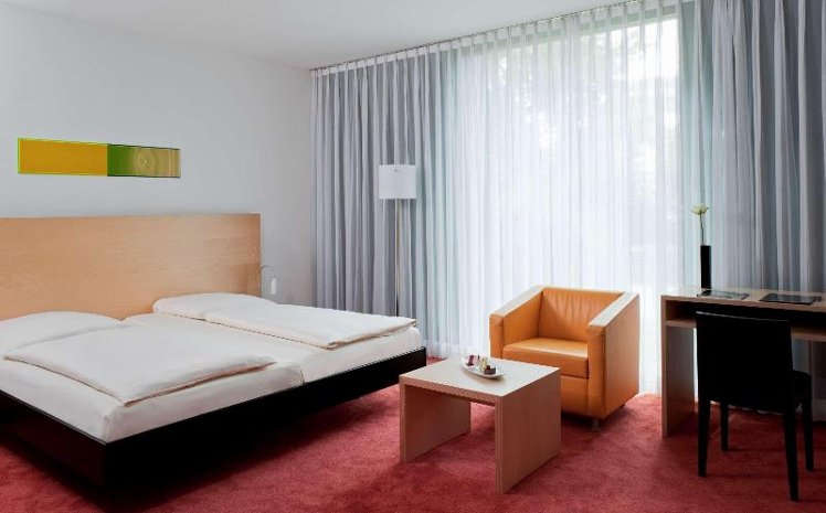 INNSIDE by Melia Dusseldorf Seestern