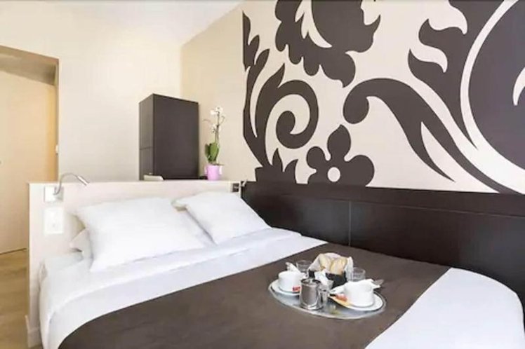 DOUBLE STANDARD Room