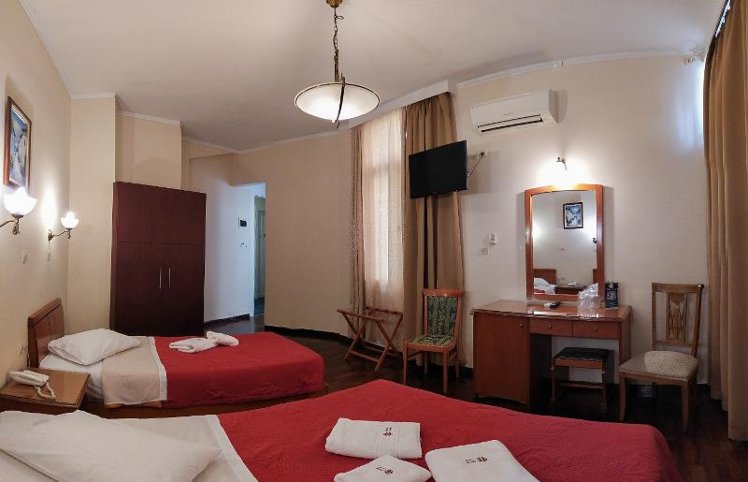 TRIPLE STANDARD Room