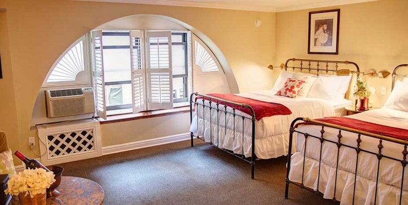 DOUBLE DELUXE Room