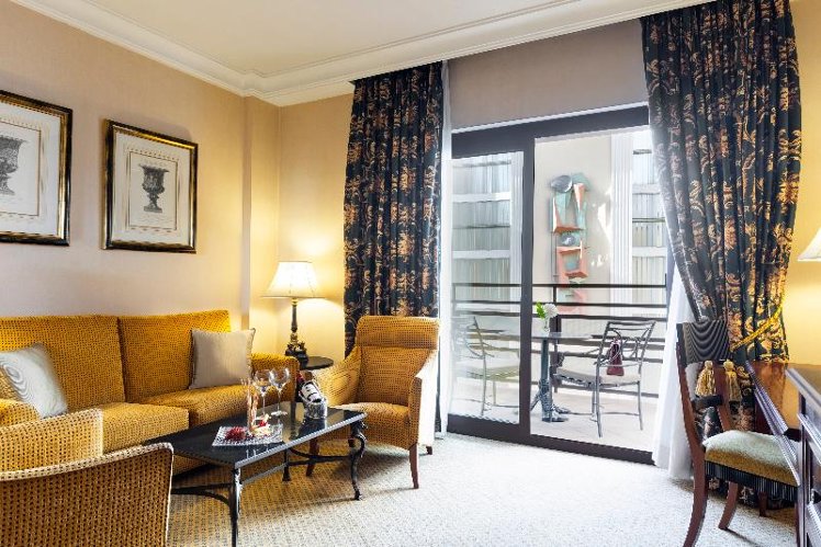 SUITE CLUB Room