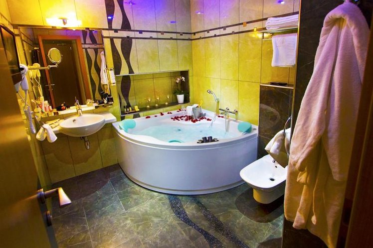 DOUBLE DELUXE Room