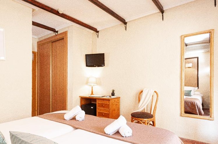 SINGLE STANDARD Room