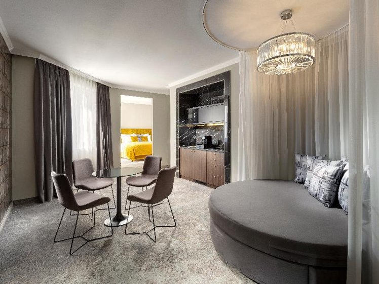Mamaison Hotel Chain Bridge Budapest
