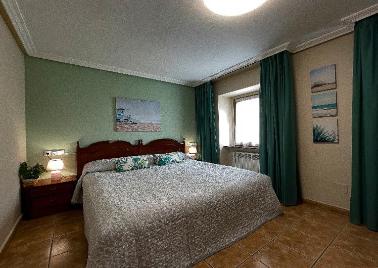 DOUBLE WITH DOUBLE BED Room