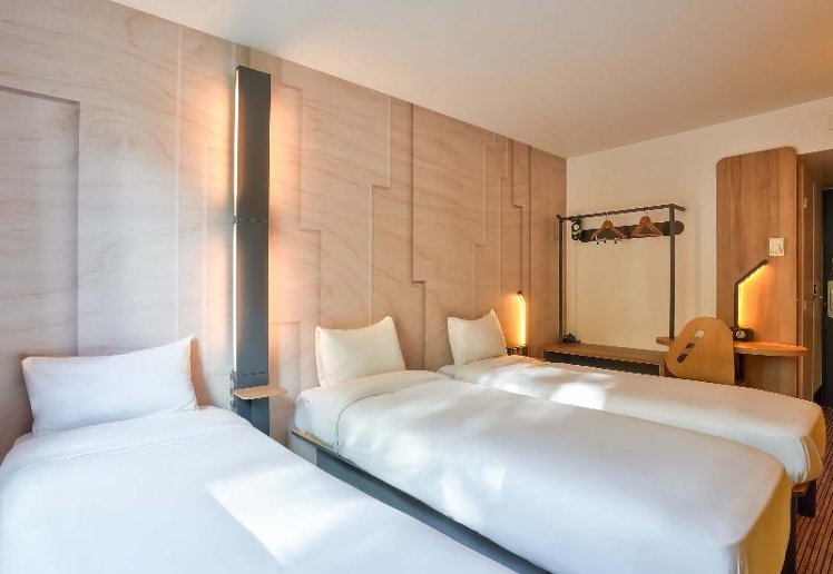 TRIPLE STANDARD Room