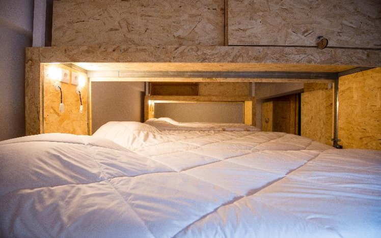 Bed in dormitory CAPACITY 8 Room