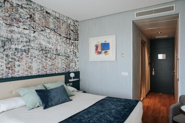 DOUBLE STANDARD Room