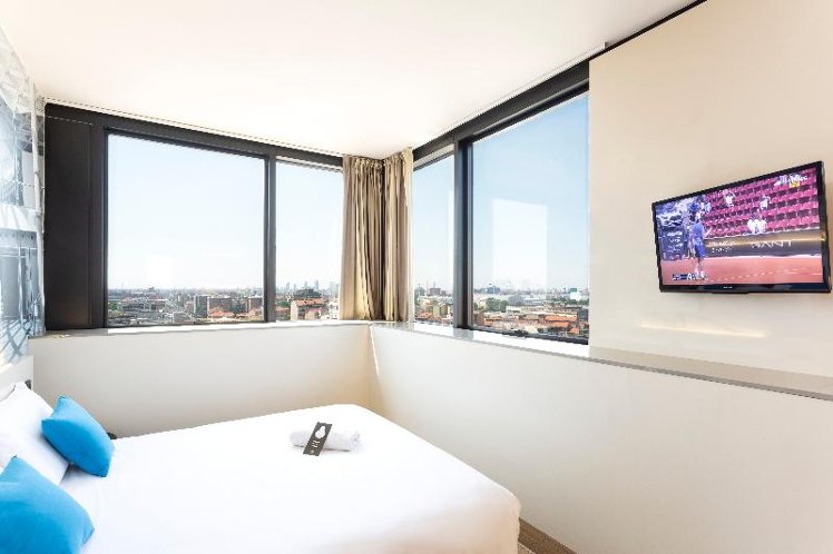 DOUBLE STANDARD Room