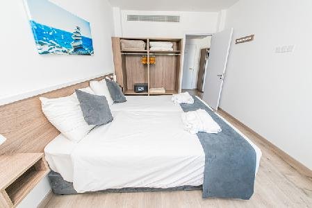 Golden Star Beach Hotel