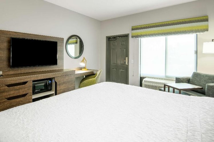DOUBLE KING SIZE BED Room