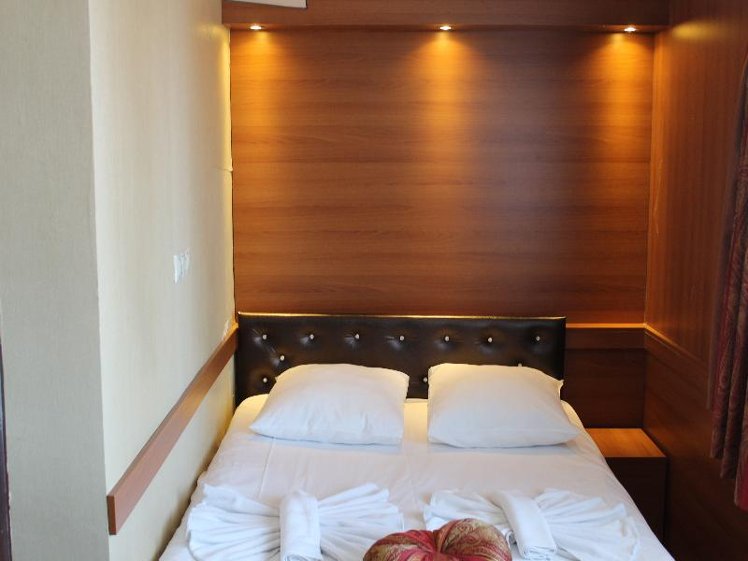 QUADRUPLE STANDARD Room